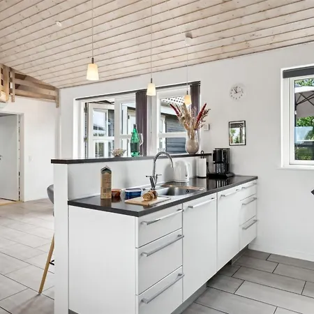 Hakan - 900m From The Sea By Interhome Dom wakacyjny Nedre Lysabild