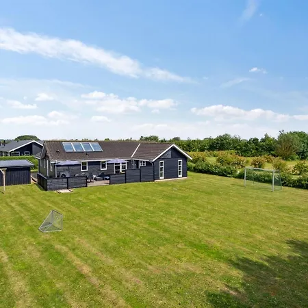 Hakan - 900m From The Sea By Interhome