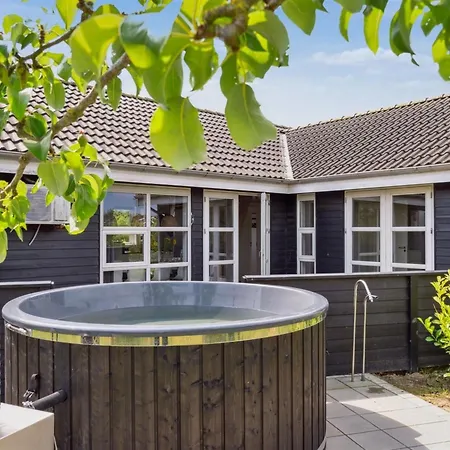 Hakan - 900m From The Sea By Interhome Semesterbostad Nedre Lysabild